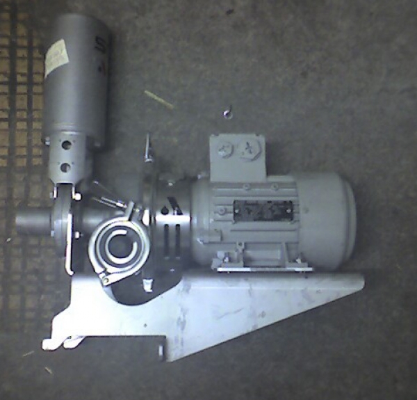 Milchpumpe Komplett mit Befestiguung