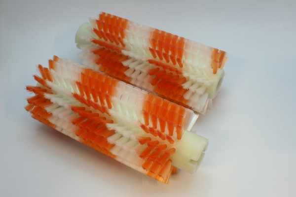 Euterreinigungsbürste rot weiß Paar A2