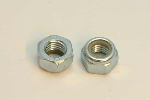 Mutter M12 DIN 985-8