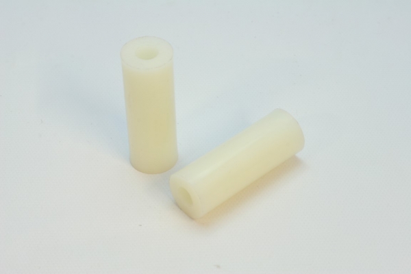 Distanzb?chse f?r Kippmechanismus