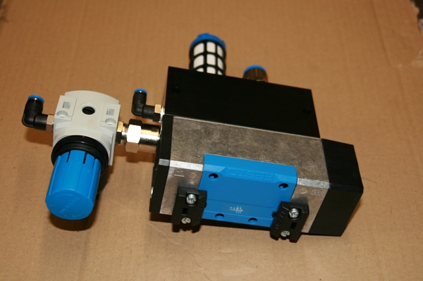 Festo Druckluftsteuereinheit Milchpumpe